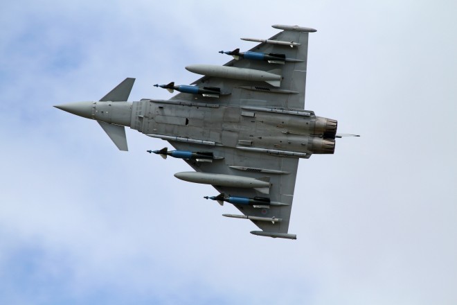Loại máy bay Typhoon đã có nhiều tai tiếng trong việc hối lộ để được thắng thầu như việc bán 15 chiếc cho cho Áo. Đó là tiền để các quan chức đã bị cáo buộc hối lộ của Áo sẽ mua Eurofighter với giá gấp đôi. Số tiền hối lộ đã được phân phối thông qua các công ty bình phong xung quanh công ty trụ sở Vector Aerospace tại Luân Đôn.